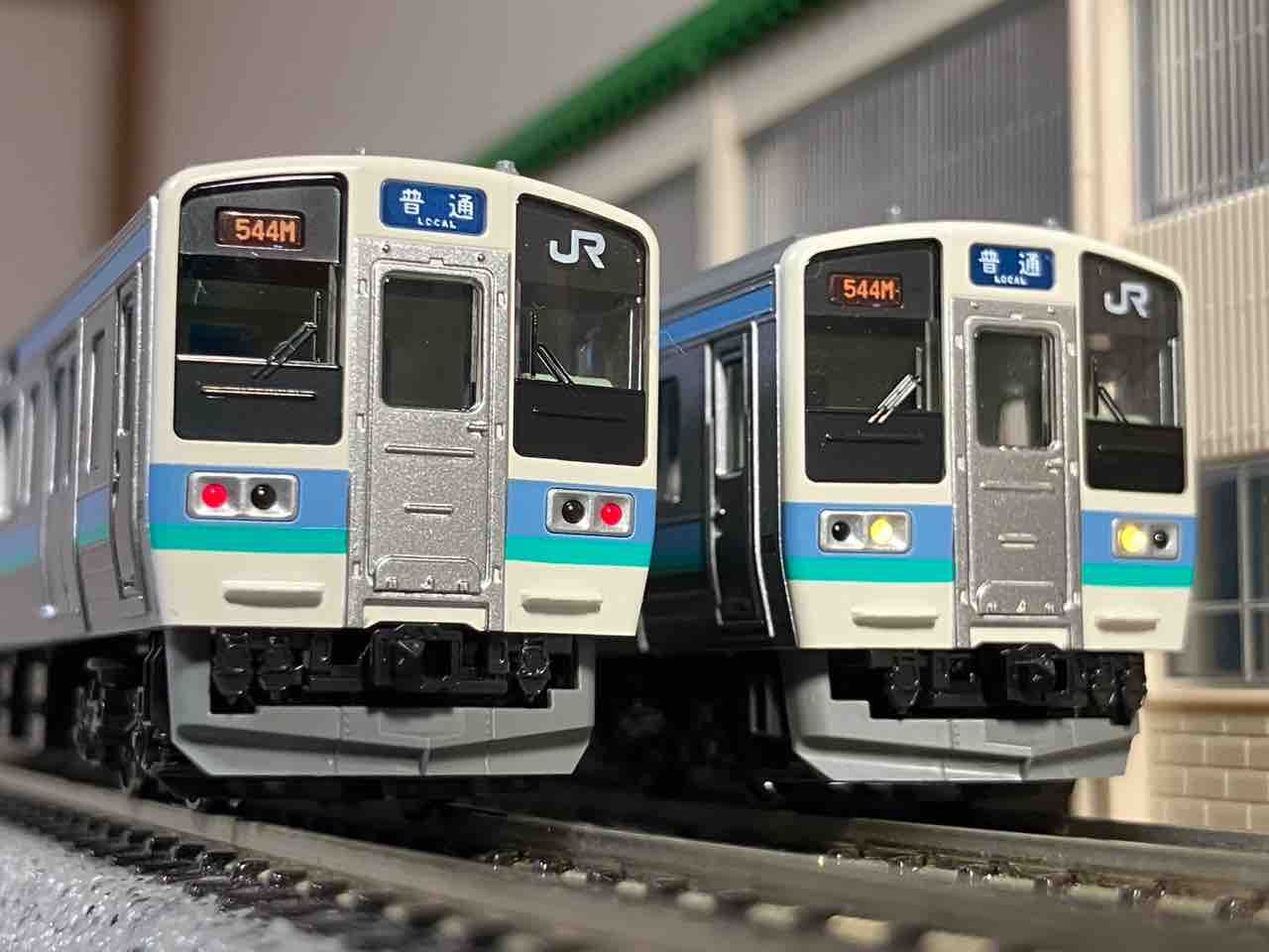 KATO 211系0番台・3000番台 長野色 入線 : 夏島鉄道
