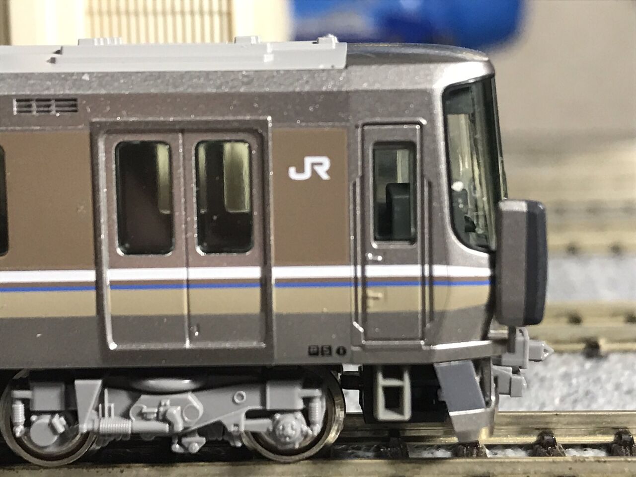 KATO 223系2000番台 新快速 入線 : 夏島鉄道