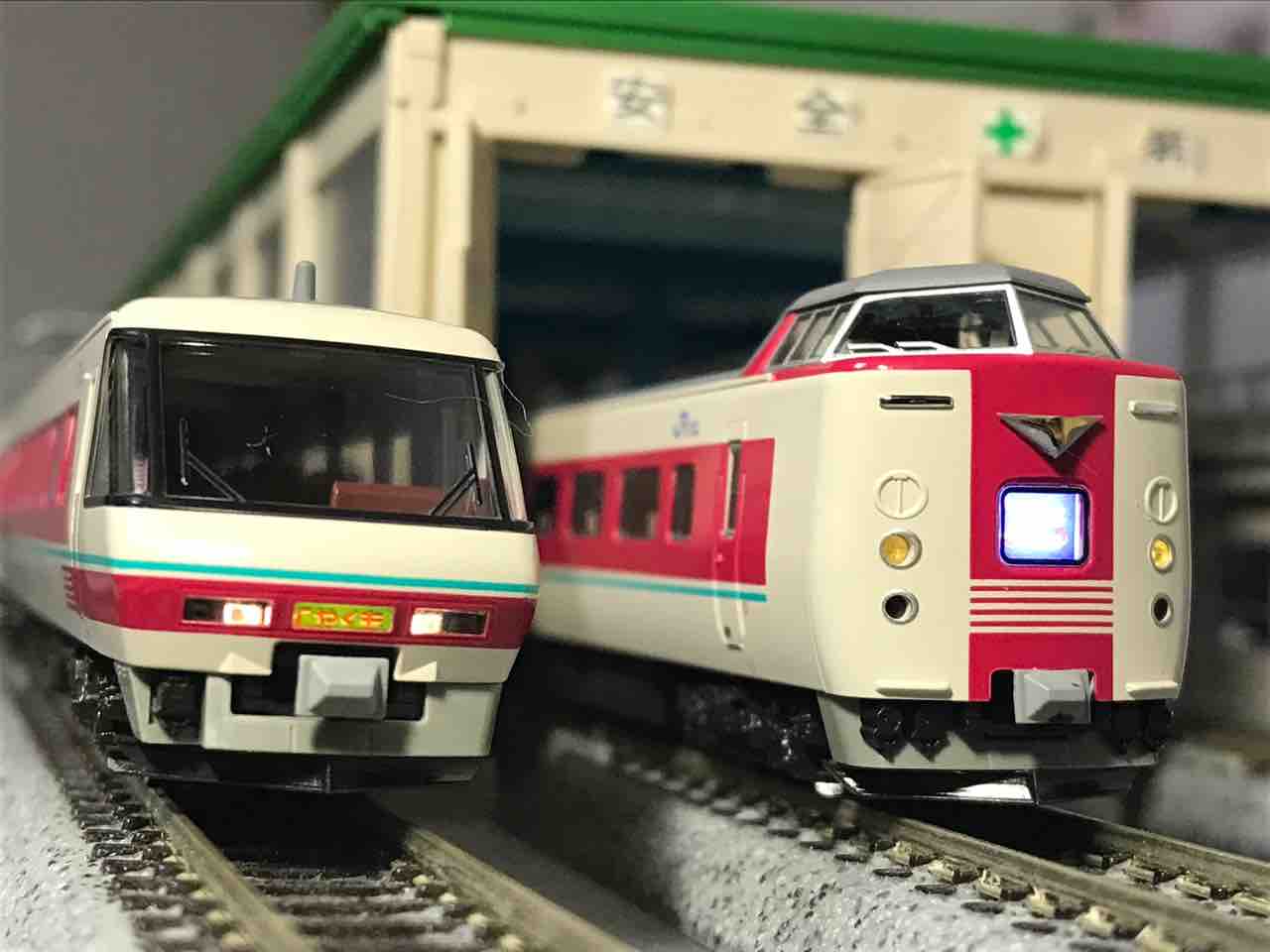 KATO 381系 ゆったりやくも 入線 : 夏島鉄道