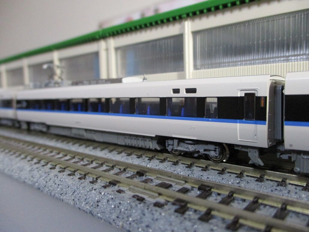 KATO 683系 サンダーバード(リニューアル車) 入線 : 夏島鉄道