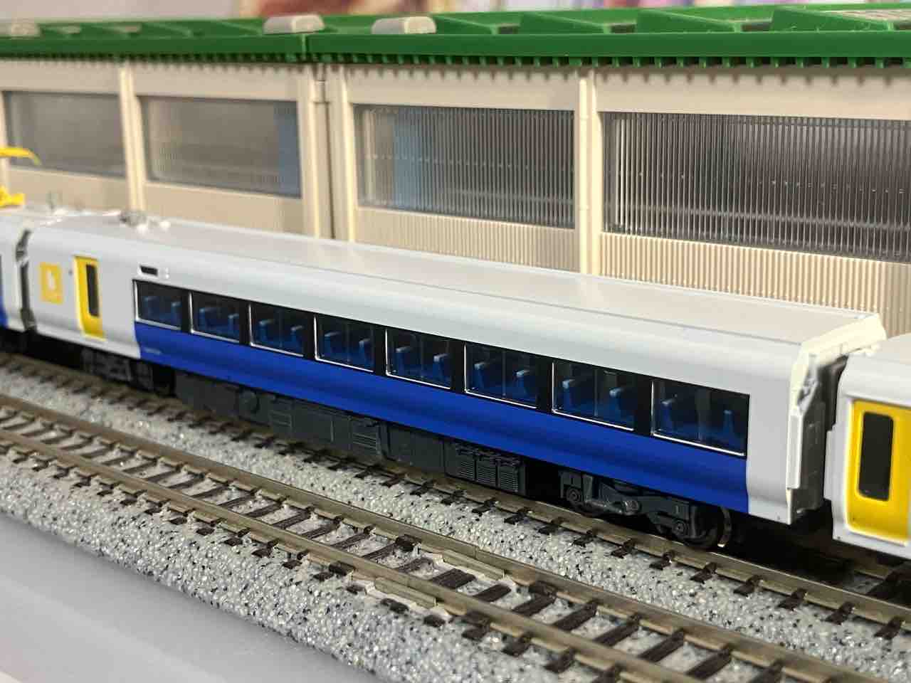 マイクロエース E257系500番台 原型スカート 入線 : 夏島鉄道