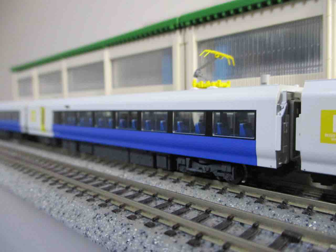 マイクロエース E257系500番台 原型スカート 入線 : 夏島鉄道