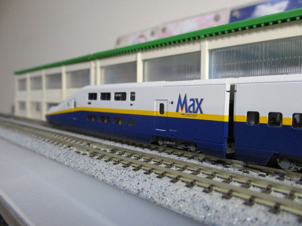 KATO E4系 Max 入線 : 夏島鉄道