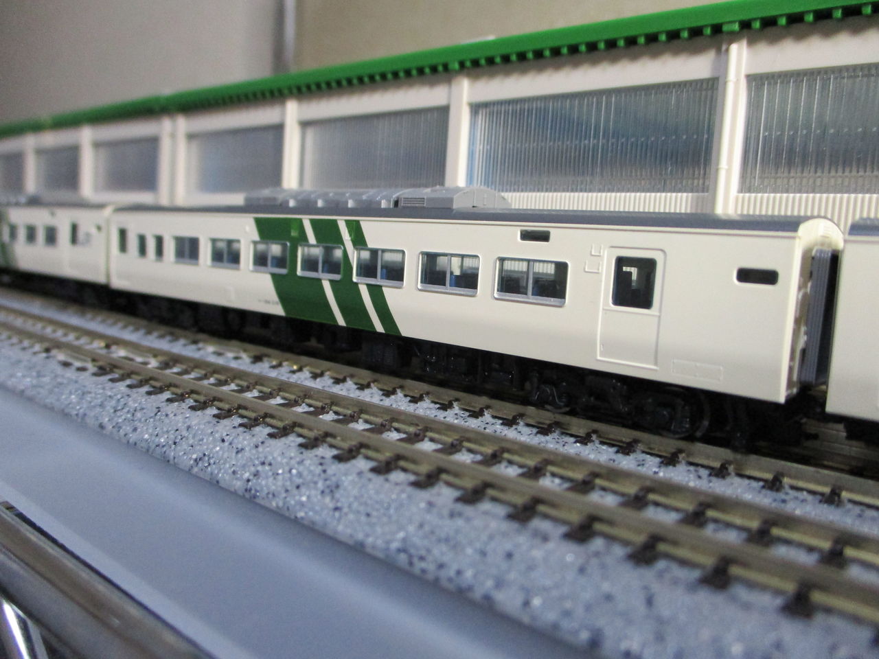 TOMIX 185系200番台 踊り子 入線 : 夏島鉄道