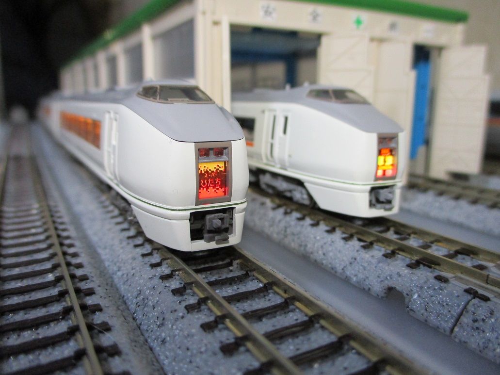 KATO 651系 スーパーひたち 入線 : 夏島鉄道