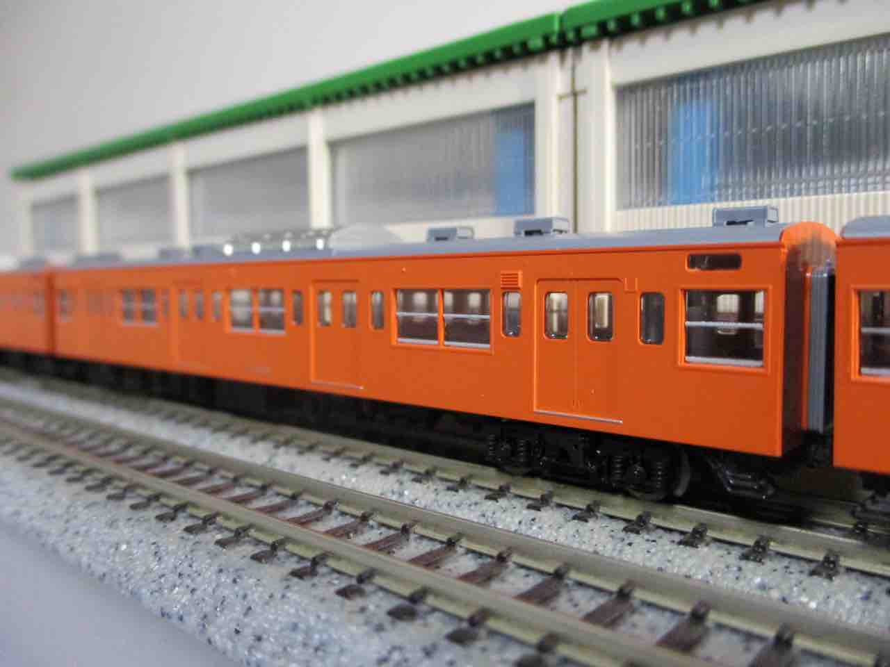 TOMIX 201系 中央線 貫通編成 入線 : 夏島鉄道