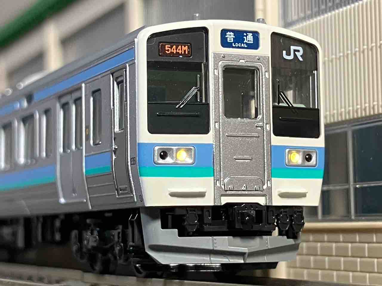 KATO 211系0番台・3000番台 長野色 入線 : 夏島鉄道