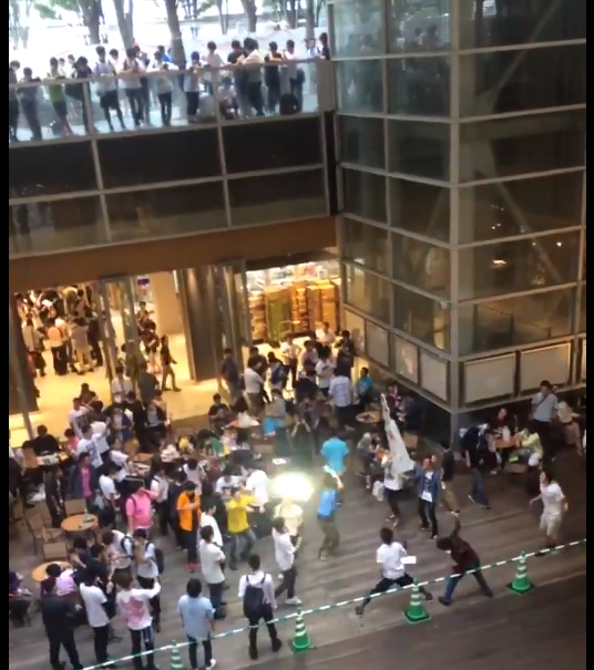 ミリシタ なんだこの厄介共 現地民は警備員に知らせて中入れなくさせろよ 本田未央ちゃん応援まとめ速報 ミリシタ なんだこの厄介共 現地民は警備員に知らせて中入れなくさせろよ 本田未央ちゃん応援まとめ速報