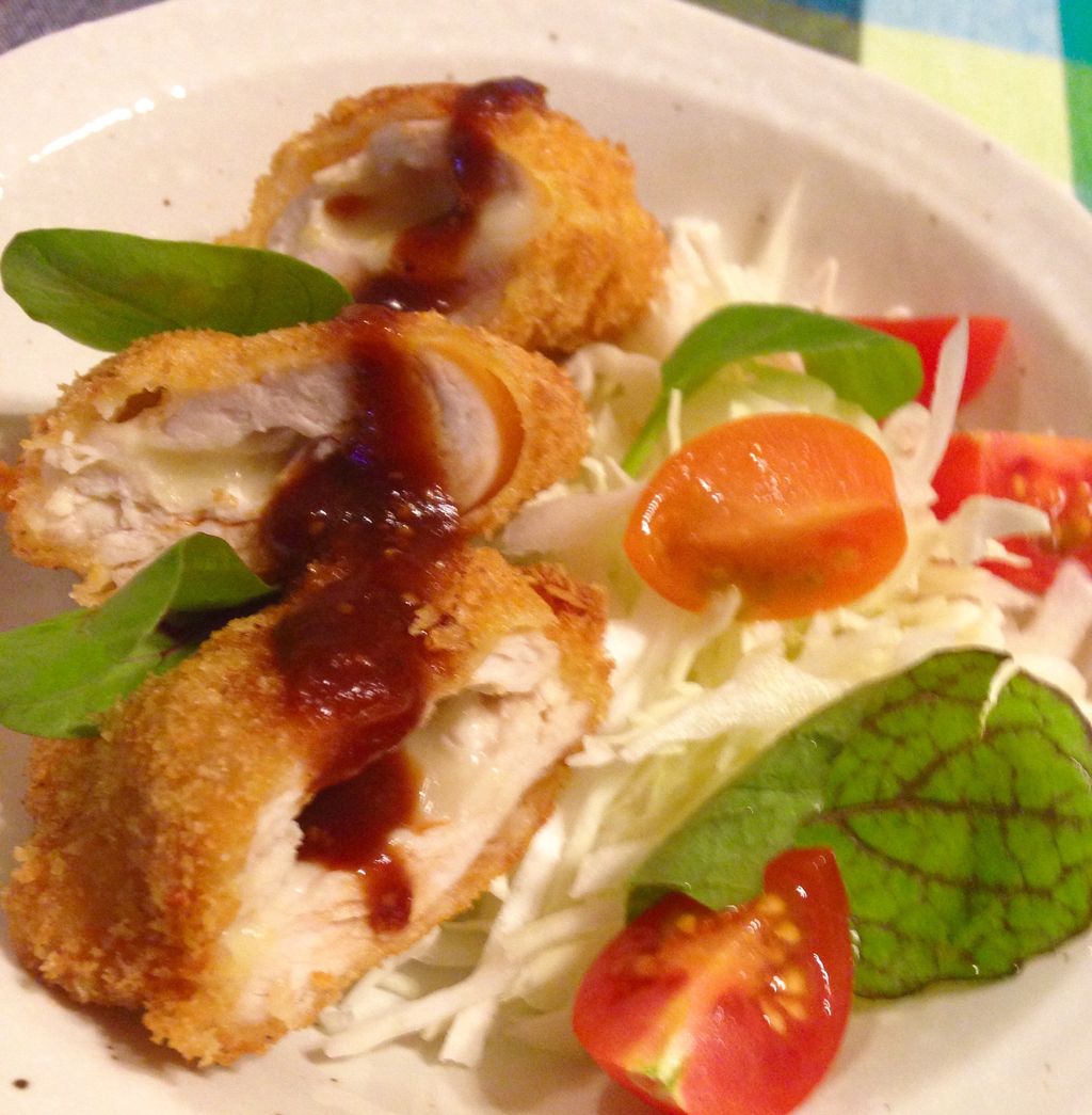 チーズが出てこないか いつもハラハラする ๑ ๑ でも美味しい チーズ In チキンカツ Noleの もぐもぐ日記