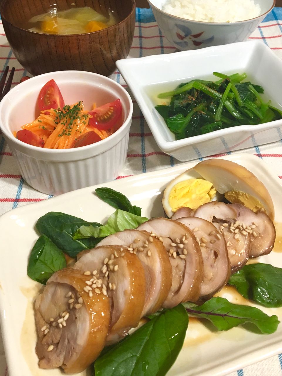 再びクラシルのレシピを参考に W タコ糸いらず 煮鶏のチャーシュー Noleの もぐもぐ日記 再びクラシルのレシピを参考に W タコ糸いらず 煮鶏のチャーシュー Noleの もぐもぐ日記