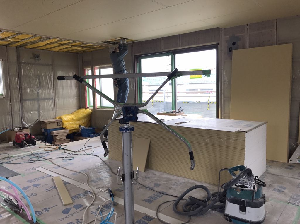 大工工事編 着工50日目 4 26 天井下地の施工 はじめての家づくり 家建てたエイ