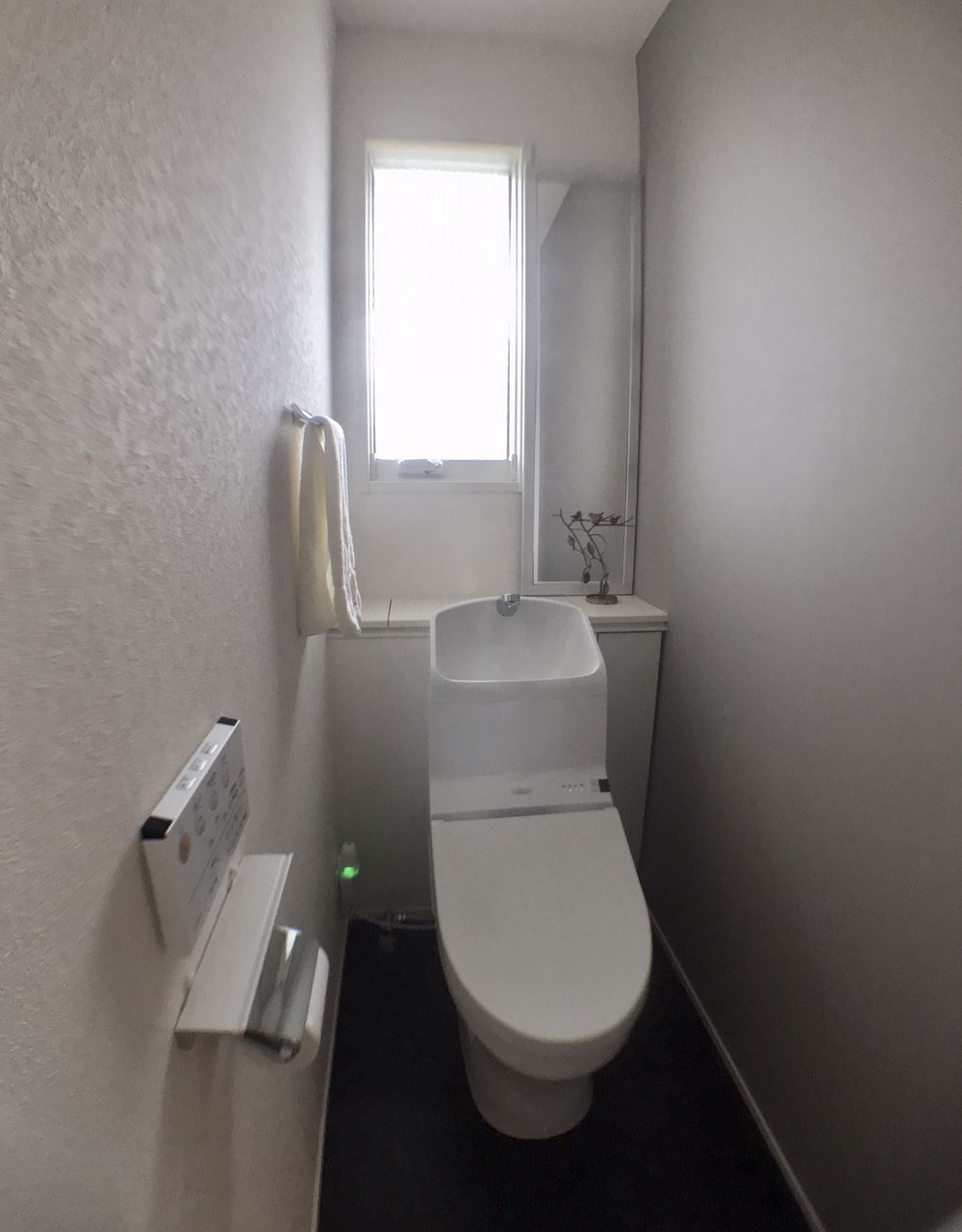 Web内覧会 超シンプルなtotoトイレ トイレマットもスリッパもなし はじめての家づくり 家建てたエイ