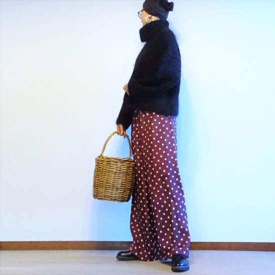 黒モヘアのタートル&ギャルソン水玉パンツ (4)