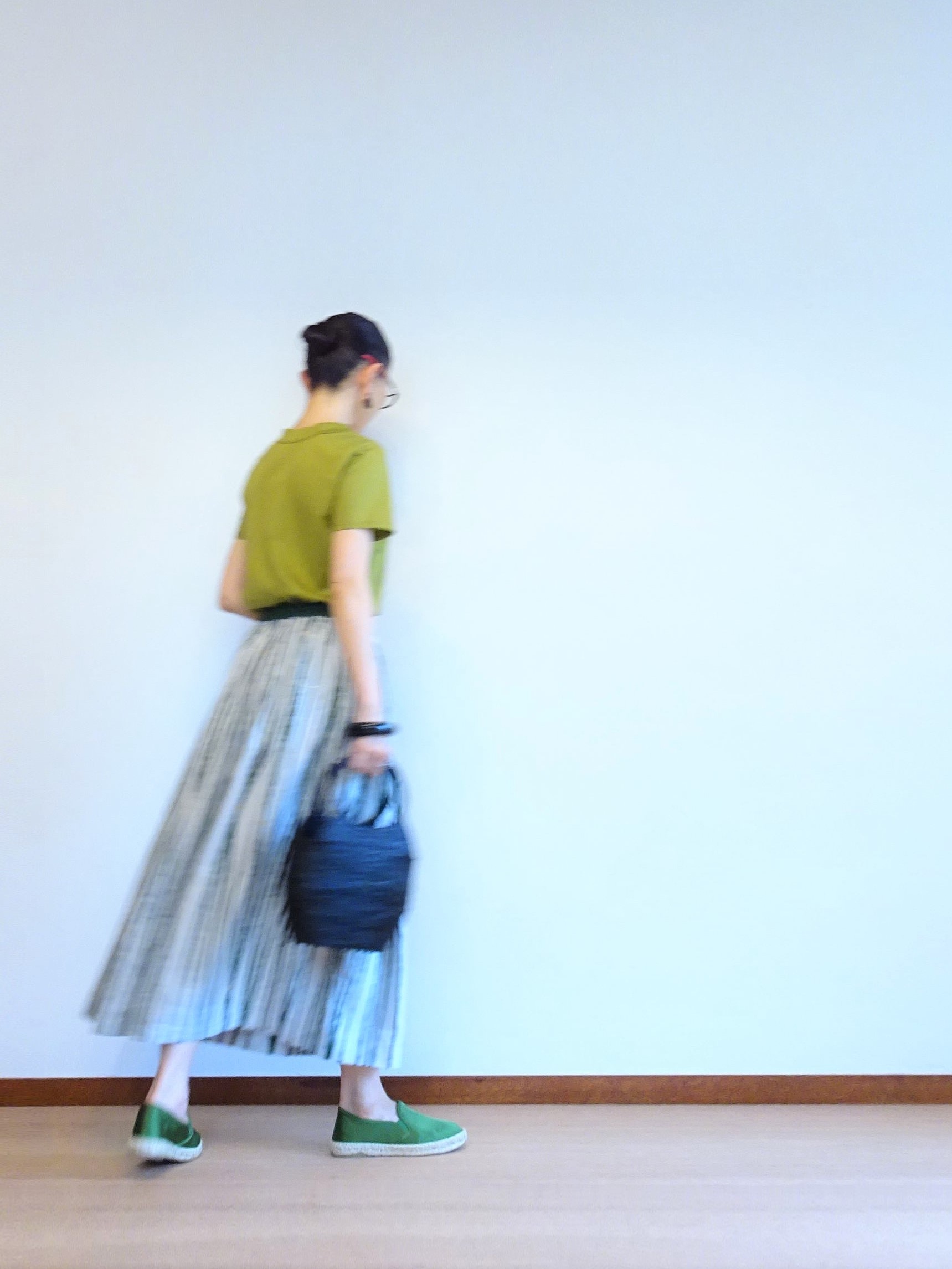 イエローカーキのtシャツとリネンのテキスタイルギャザースカート Na２eye 旧