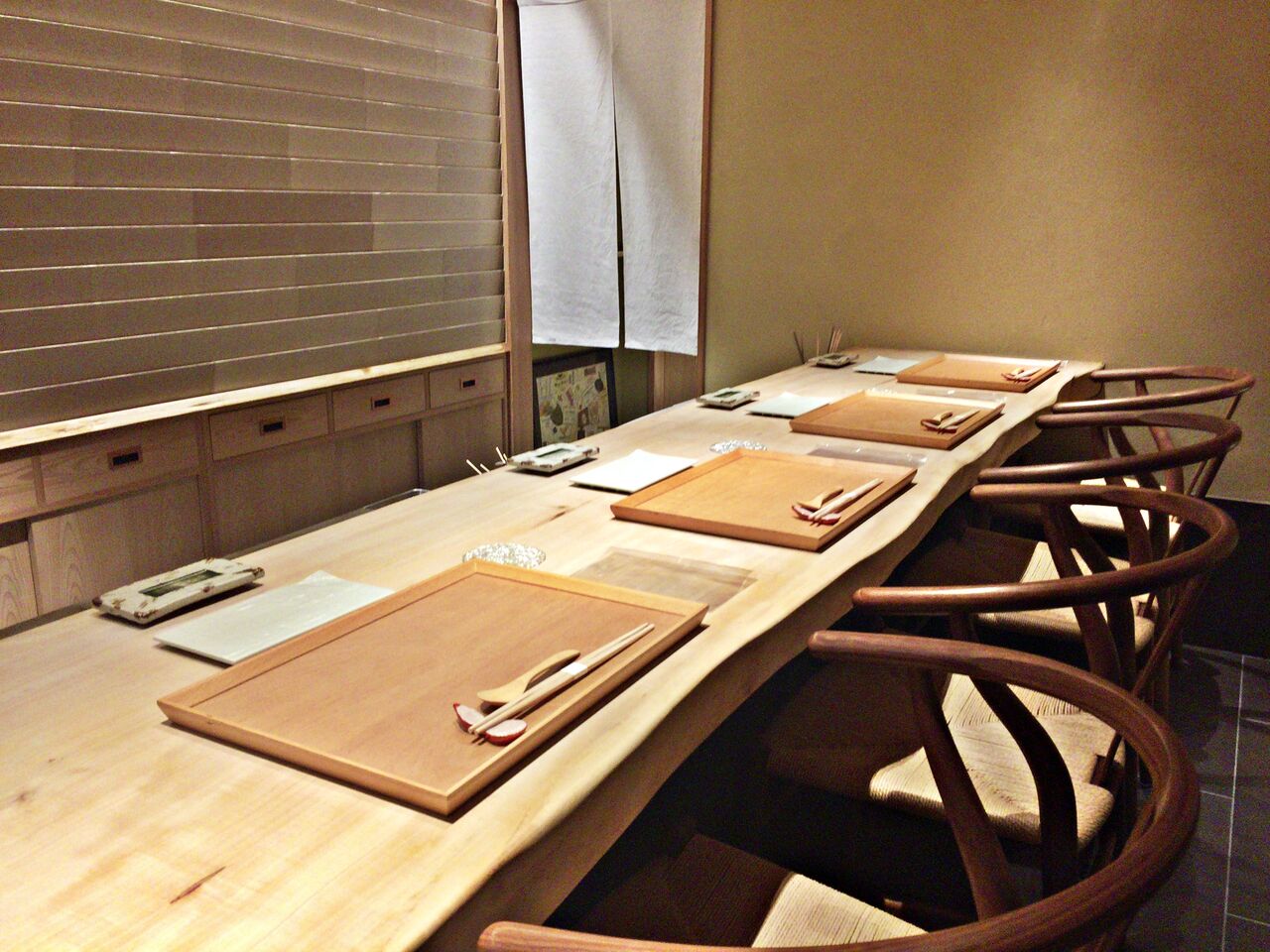 地鶏料理とワイン 一閃 のむのむグルメ日記 姫路近郊の食事 スイーツ 地鶏料理とワイン 一閃 のむのむグルメ日記 姫路近郊の食事 スイーツ
