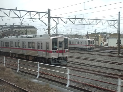 津覇車輌にいる東武10050番台の様子