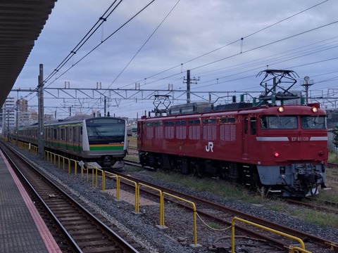 尾久車両センター所属ホキ800形6両配給輸送