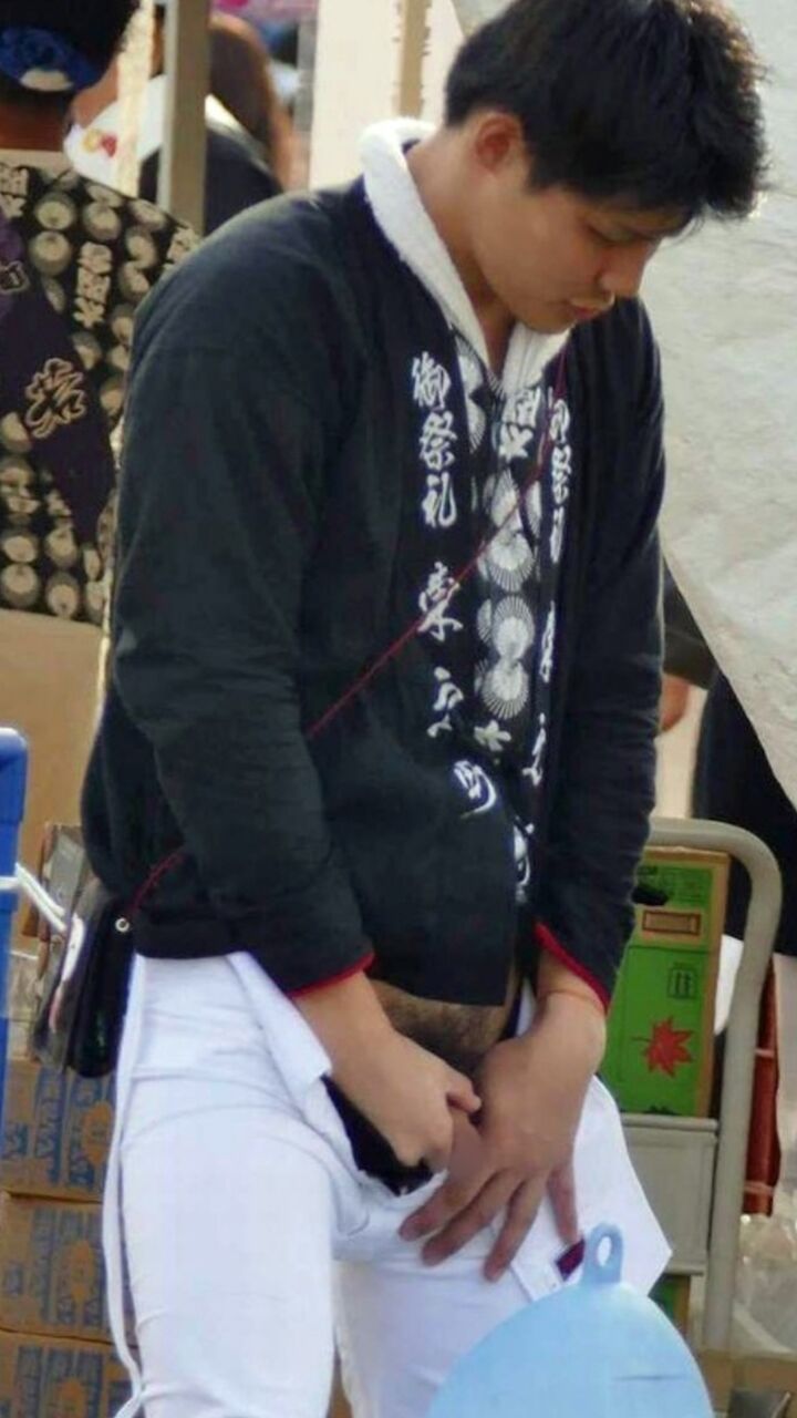 立ちおしっこ無修正画像 ノンケの立ち小便 : ノンケコレクション