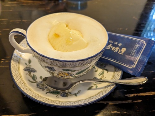 PXL_20231121_041242359