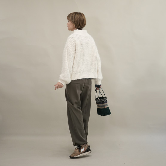 ��������