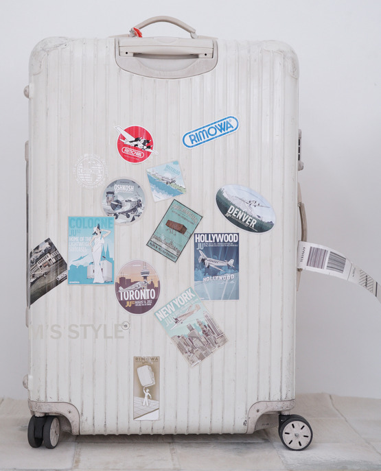 リモア スーツケース ステッカー付