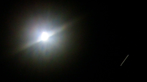 月とISS