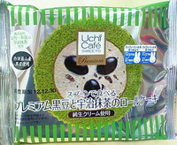 プレミアム黒豆と宇治抹茶のロールケーキ(Uchi Cafe SWEETS)ローソン