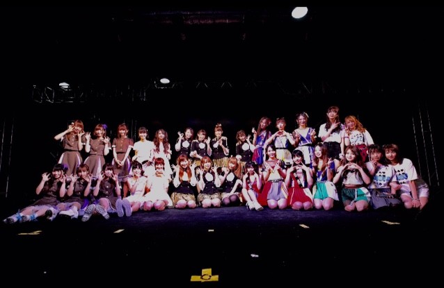 DREAMING MONSTER 中山安美サイン付き YOUTHFUL DAYS Amazon.co.jp: DREAMING MONSTER 中山安美 サイン付き YOUTHFUL