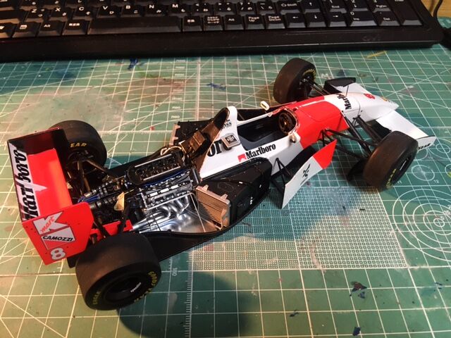 1/20 タミヤ　完成　F1 マクラーレンMP4/8 アイルトンセナ仕様 アイルトン・セナのマクラーレンMP4／8を完全再現したミニチュア
