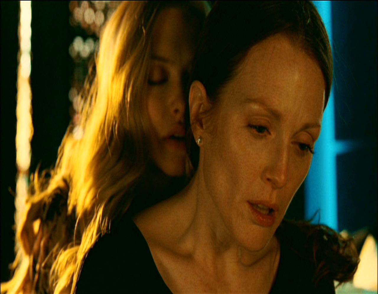 ジュリアン・ムーア　ヌード 