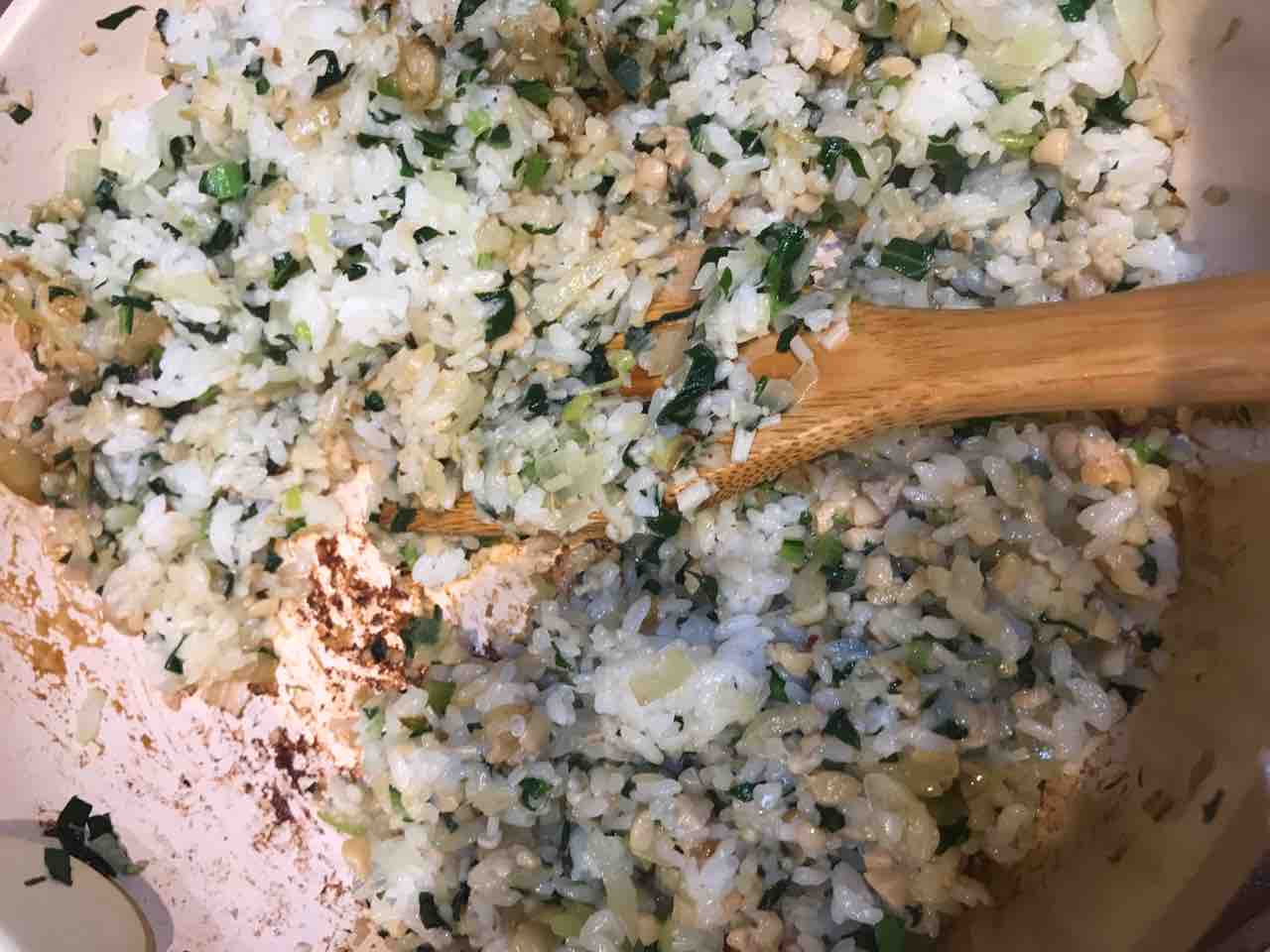 レシピ 困ったときにはとりあえず取り分けチャーハン 小松菜とえのきの納豆チャーハン のんすけ おちびのおいしいくらし 離乳食 幼児食 レシピ 困ったときにはとりあえず取り分けチャーハン 小松菜とえのきの納豆チャーハン のんすけ おちびのおいしいくらし 離乳食 幼児食