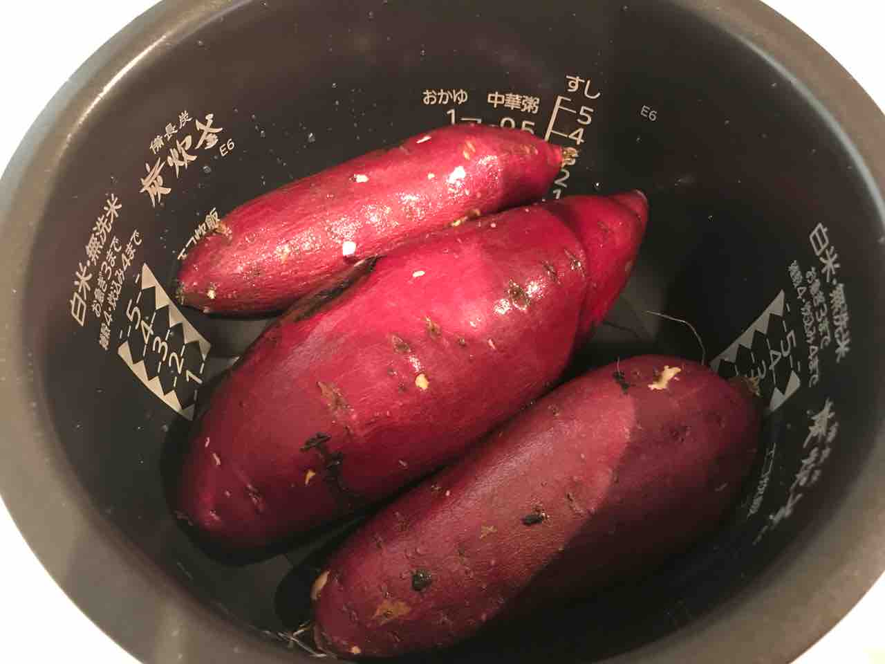 ストック 炊飯器に丸ごと放り込むだけ ほっくり絶品焼き芋 のんすけ おちびのおいしいくらし 離乳食 幼児食