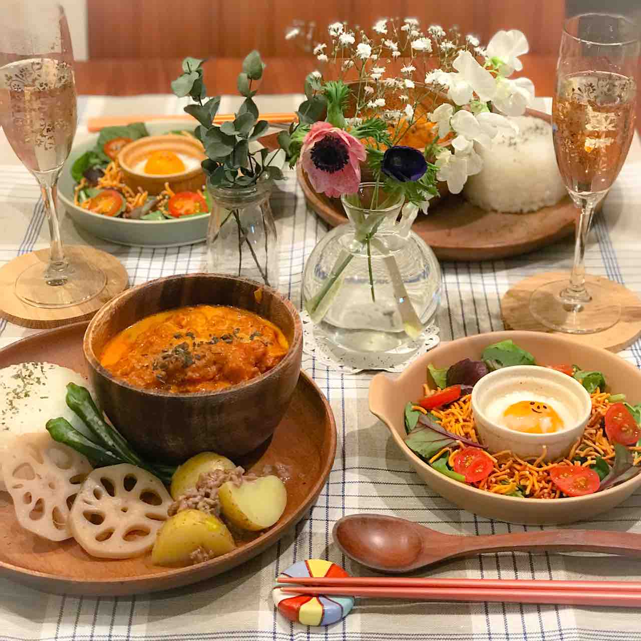 献立 絶品バターチキンカレーで夜ごはん お花のクーポンコード のんすけのおいしいくらしと簡単オシャレシピ