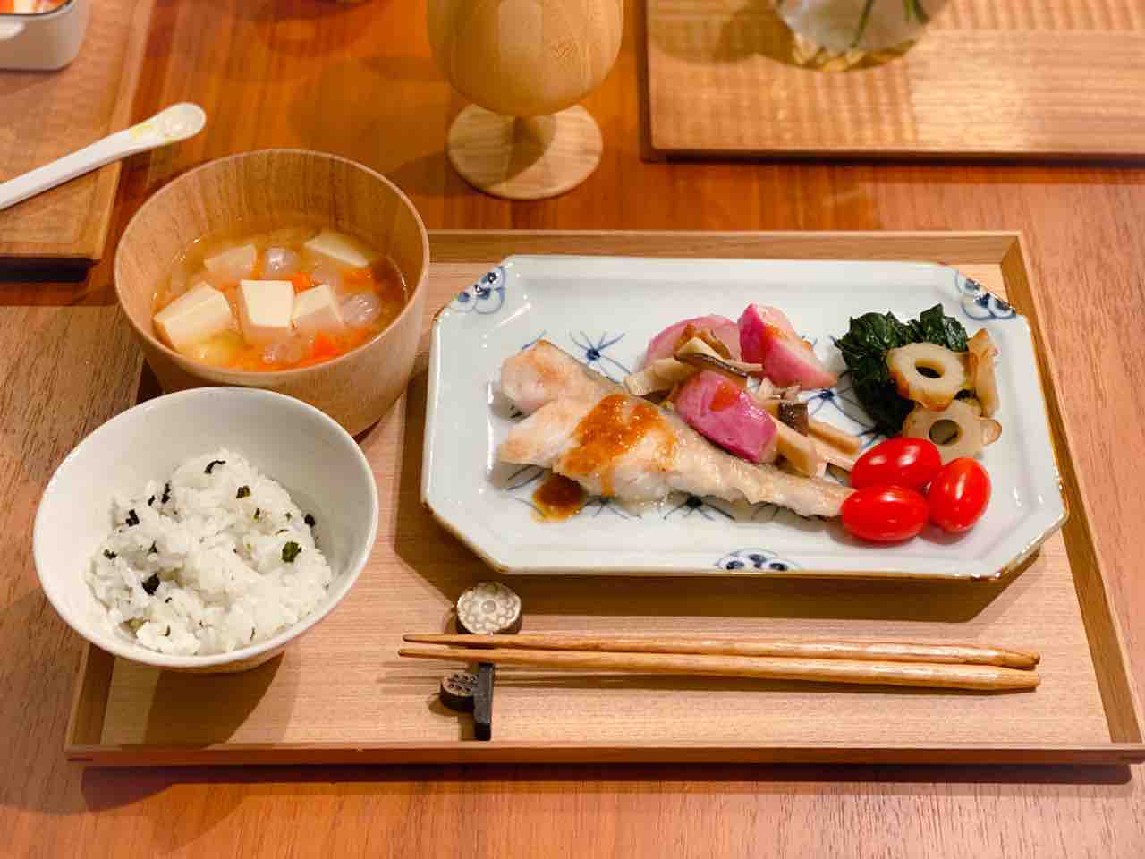献立 たらのムニエルで夜ごはん のんすけのおいしいくらし