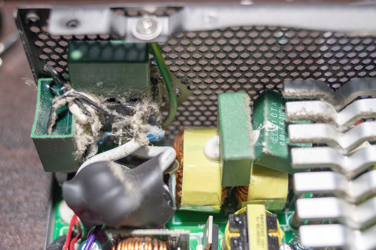 玄人志向 Krpw Pt800w 92 Rev2 0 の分解 オスイチblog 玄人志向 Krpw Pt800w 92 Rev2 0 の分解 オスイチblog