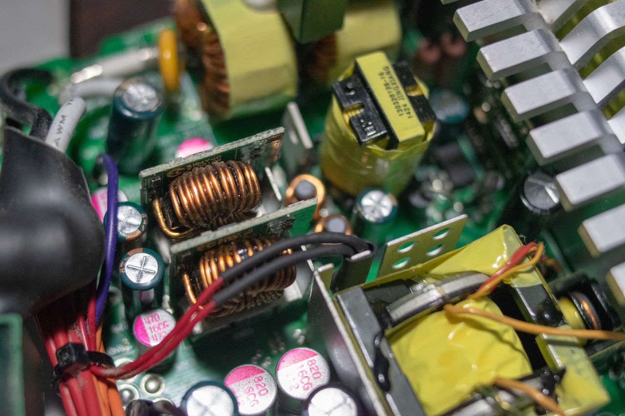 玄人志向 KRPW-PT800W/92+ REV2.0 の分解 : オスイチblog 玄人志向 KRPW-PT800W/92+ REV2.0 の分解 : オスイチblog