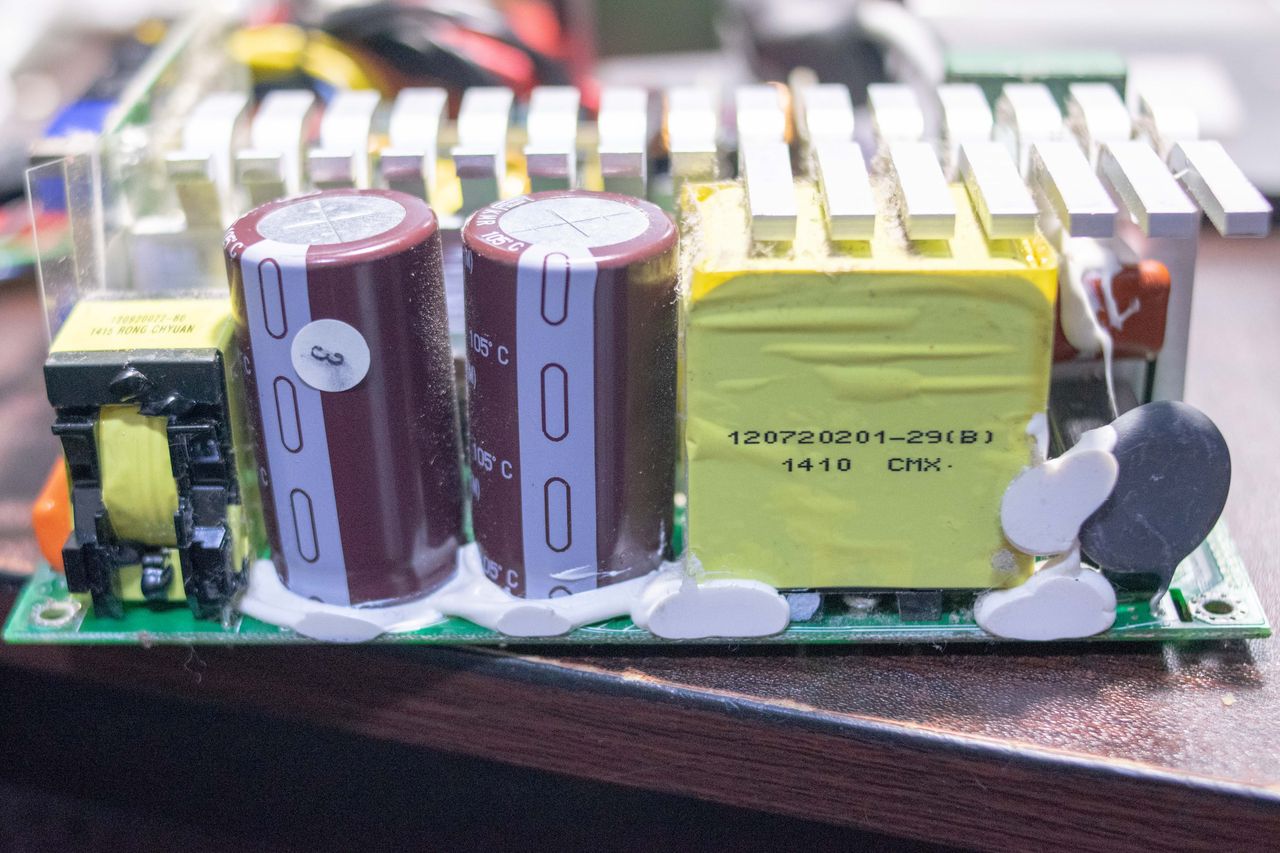 専用 オーダー 玄人志向 KRPW-PT800W/92+ REV2.0 の分解 : オスイチblog