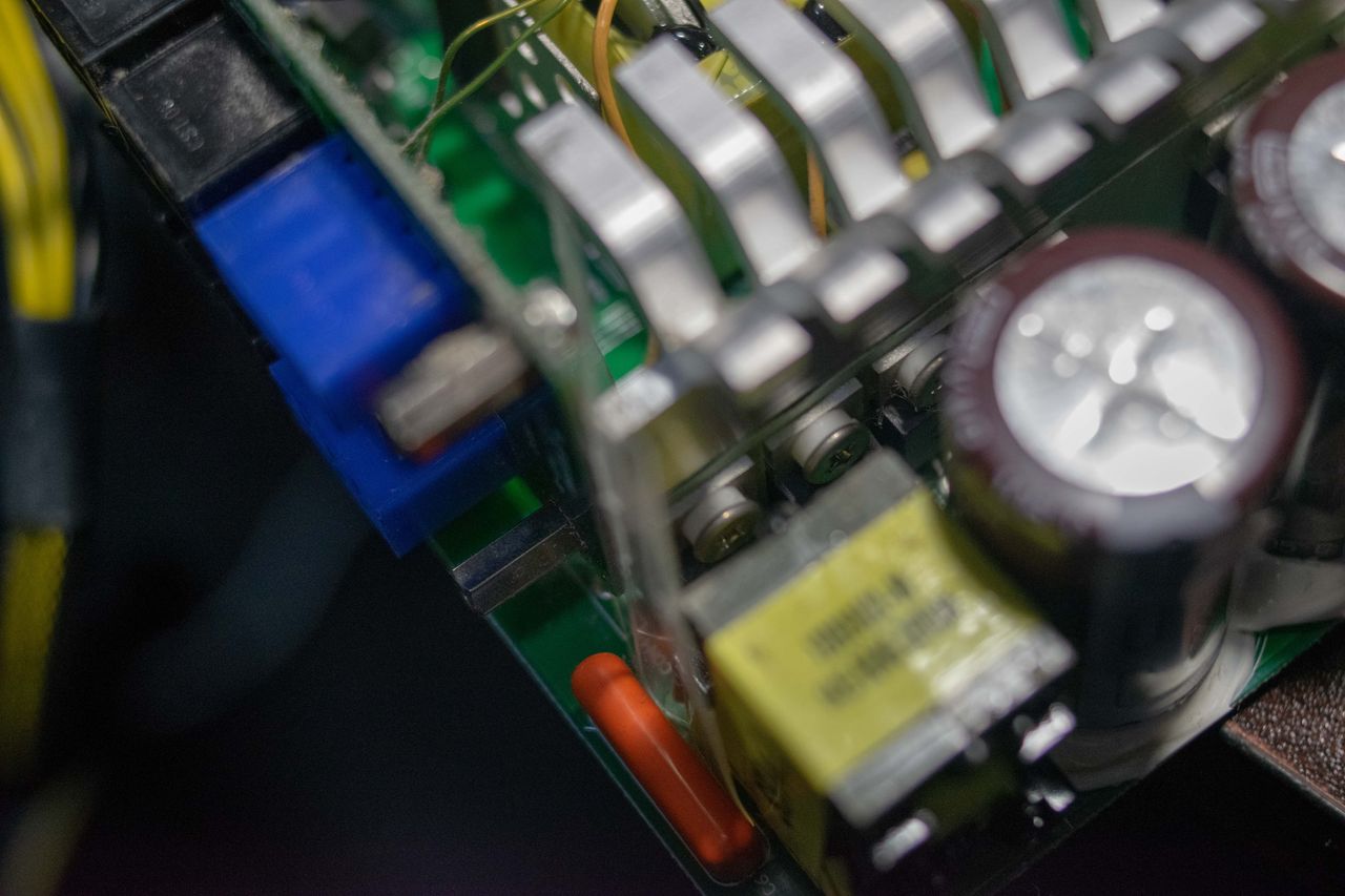 玄人志向 Krpw Pt800w 92 Rev2 0 の分解 オスイチblog