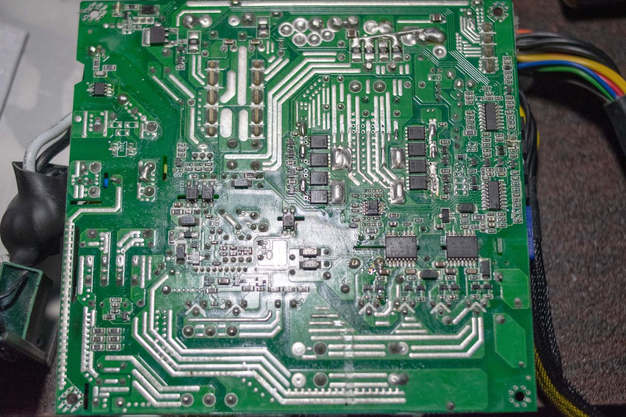 玄人志向 Krpw Pt800w 92 Rev2 0 の分解 オスイチblog