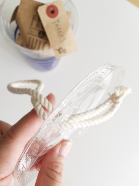 {DE190E1E-AD7F-477F-B24B-3FE19B876834}