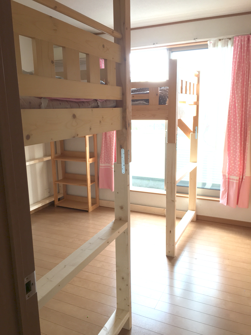 子供部屋を改造中 二段ベッドを 二段とも二段目ベッドに ノープラン生活 子供部屋を改造中 二段ベッドを 二段とも二段目ベッドに ノープラン生活