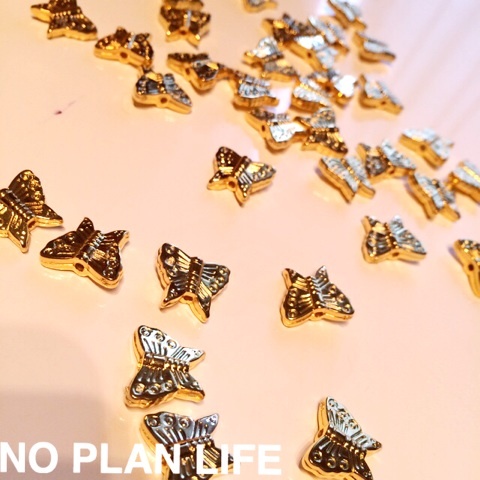 {2FE13B33-2242-4AC0-B174-0856033485E0:01}