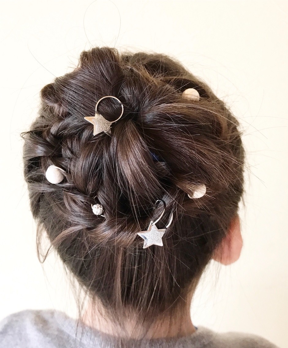 100均文房具がまさかのヘアアクセに 海外でも人気のヘアリング ヘアピアスの作り方 ノープラン生活 100均文房具がまさかのヘアアクセに 海外でも人気のヘアリング ヘアピアスの作り方 ノープラン生活