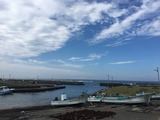 西川名の港