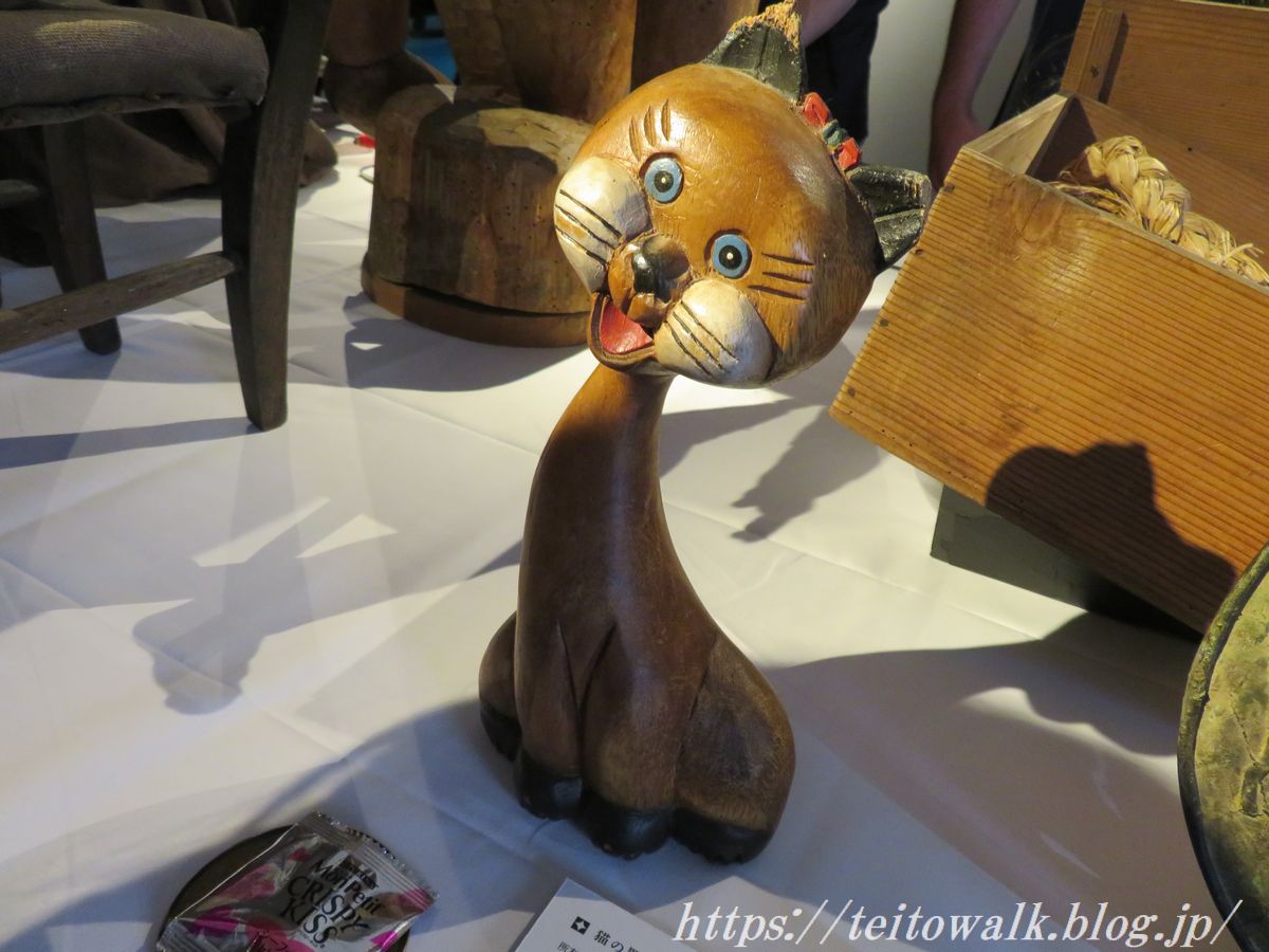 祝祭の呪物展2 はやせやすひろ　猫の置物　クッション　小 祝祭の呪物展2 はやせやすひろ 猫の置物 クッション 小 - メルカリ