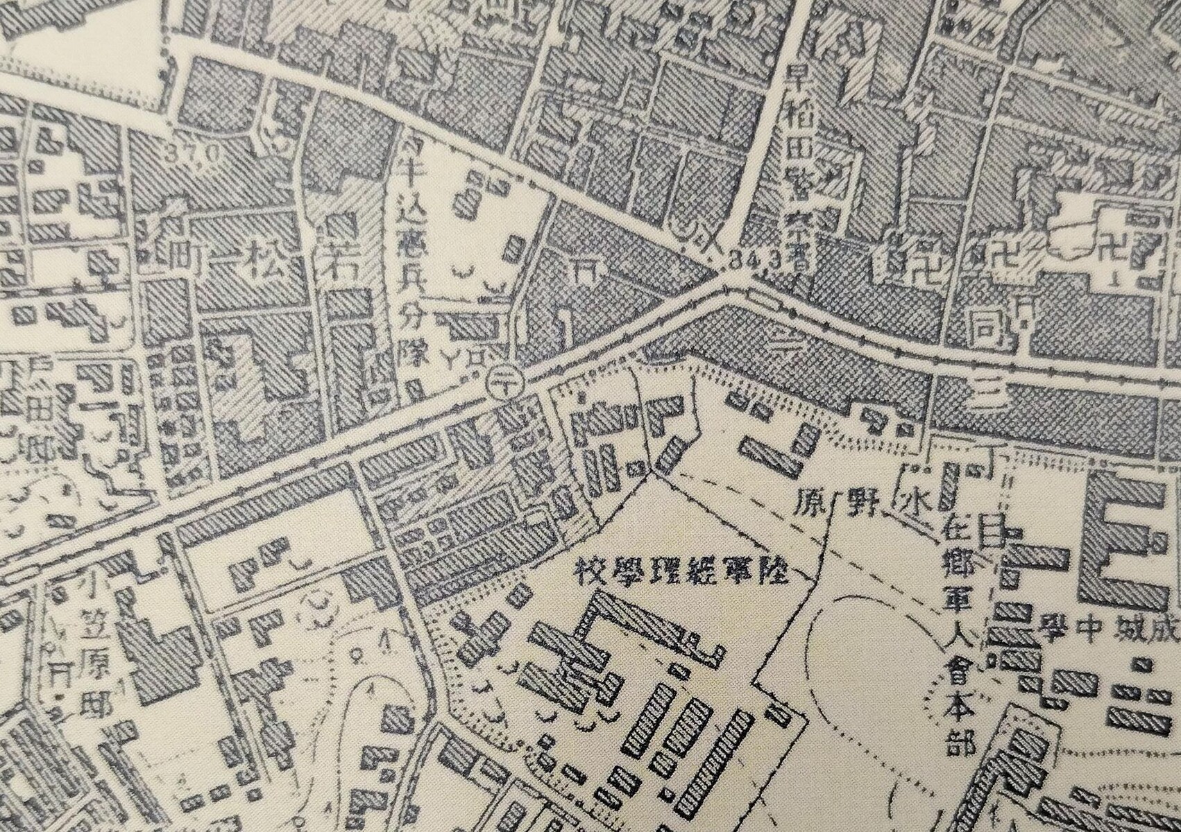 若松河田駅前の陸軍境界標「東京憲兵隊牛込憲兵分隊跡」 : 帝都を歩く