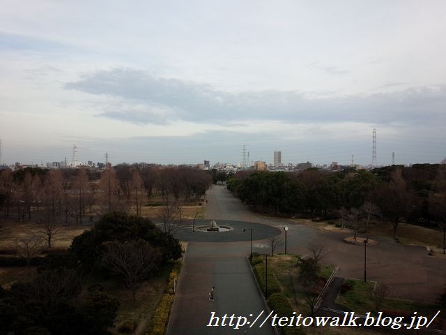 舎人公園を歩く B 29スーパーフォートレスの落ちた地で 帝都を歩く