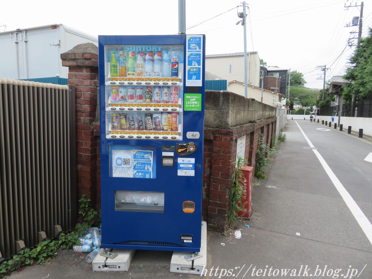 高さ2メートルの牆壁を必要とする「胞衣処理場煉瓦塀」 : 帝都を歩く
