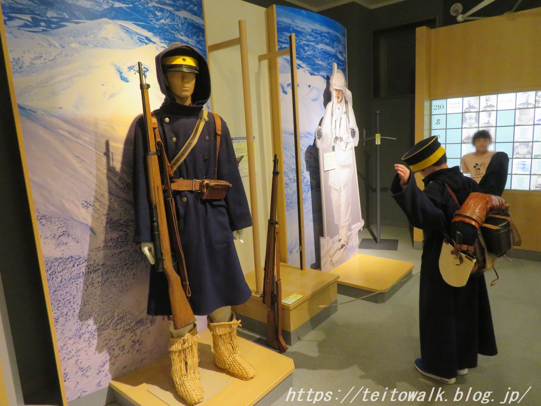 死の彷徨「八甲田山雪中行軍遭難資料館／幸畑陸軍墓地」 : 帝都を歩く