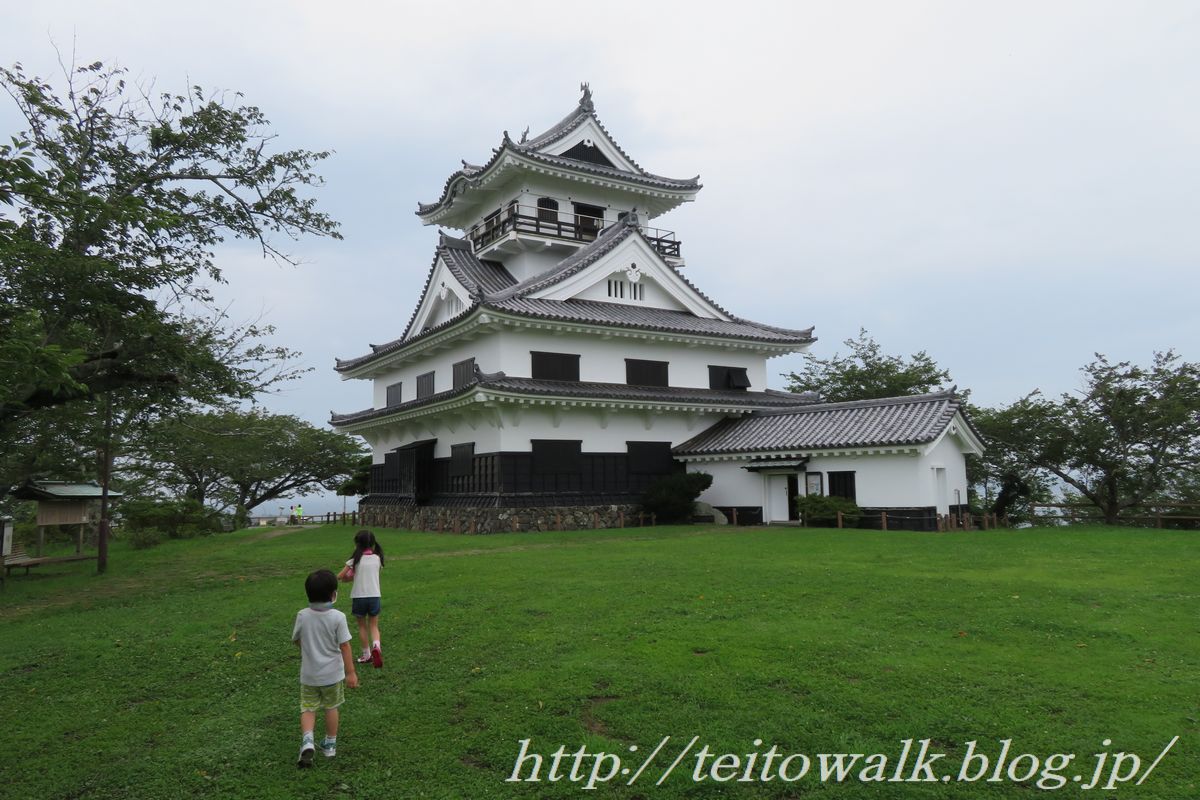 海軍防空砲台になった館山城の城山 館山市立博物館 帝都を歩く
